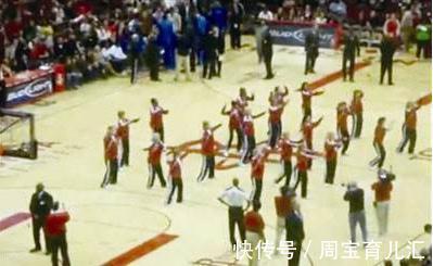 凤凰传奇玲花:从草原来的姑娘,人红不忘本,做老百姓喜爱的歌手