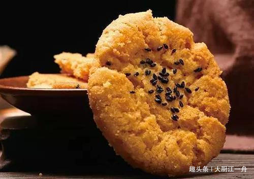 3个鸡蛋1碗面粉，教你在家做桃酥，香甜酥脆入口即化，做法零失败