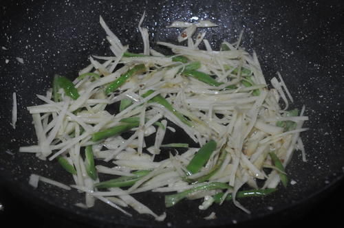 硫磺味|白酒“最怕”的解药，家家都有却没人在意，酒前吃点能千杯不醉！