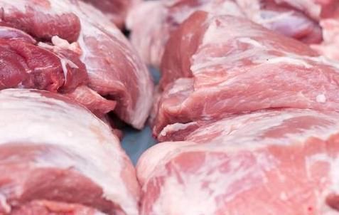 白洗|用清水洗猪肉等于白洗,老厨师教你这样做,脏东西自己跑出来