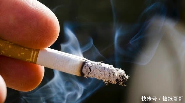 常喝|冬季嗓子干痒痛,少做一事,多吃二物,常喝三水,咽炎拒之门外!