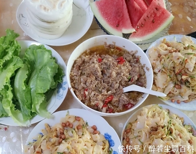 北方朋友招待我一顿饭,一粒米都没吃着,我却待得不愿走