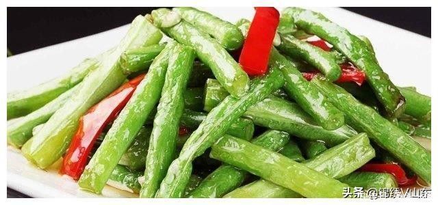 丝瓜鲫鱼汤|酒鬼们最爱吃的12道下酒菜,接地气味道棒,大筵小席均合适