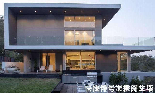 升降板|为了给老公圆梦,她砸7000万耗时三年把家改成“宇宙飞船”,网友这妻子从哪找的