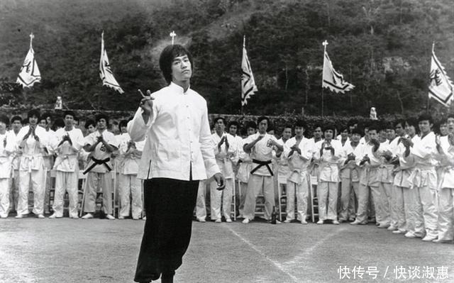 华人|华人世界再也没有比李小龙更伟大的演员