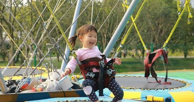 疏忽大意|4岁男童差点被割喉，只因这把“隐形刀”，这些安全隐患别小觑！