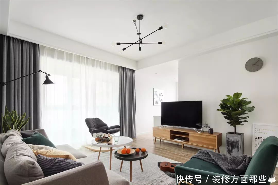 镜面柜|127㎡休闲北欧风,卫生间超大的镜面柜,舒适明亮