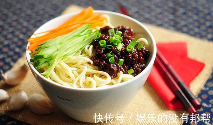 炒酱|做炸酱面，炒酱是关键，教您详细做法，酱香浓郁，在家也吃得香