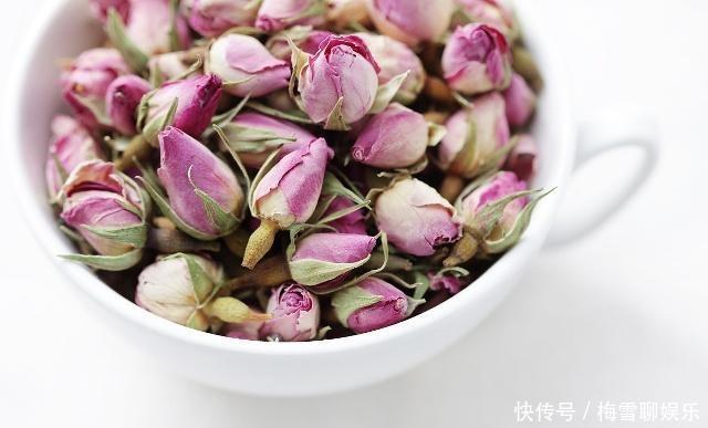 爱喝蒲公英茶的人:牢记几种搭配,坚持喝一个月,降肝火、人年轻