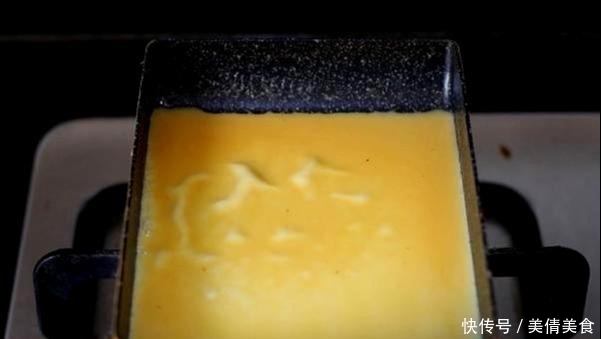 牛奶|做点玉子烧当早餐,1瓶牛奶3个蛋,放点芝士还能拉丝