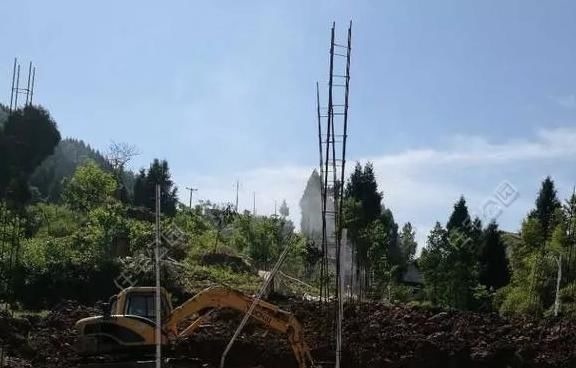 别墅|农村小伙竟花34万在人烟稀少的地方建别墅，为了啥？