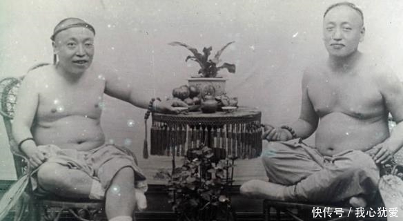 慈禧太后|罕见老照片:慈禧太后照镜子搔首弄姿,中年男人戴手串形象油腻