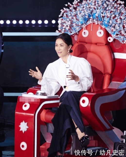 mini|形式大于内容,MINIG迷你机参加好声音被吐槽,那英:跟着玩吧