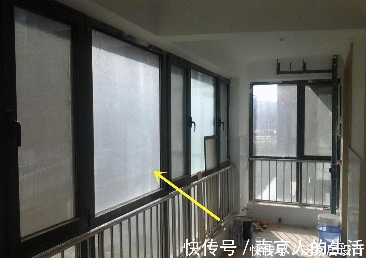 护栏|封阳台用玻璃砖，全小区头一家，整栋楼属我家阳台光线最好