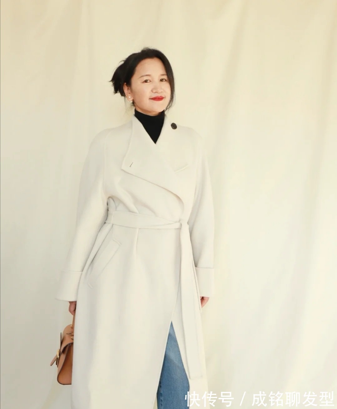 选用 这位55岁的中年妈妈,穿衣搭配不输40岁的女人,时尚减龄又养眼