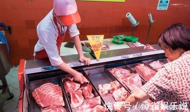肉食者不鄙|做红烧肉，外行才会倒水焖，加点它焖，增香减腻，一人能吃一大碗