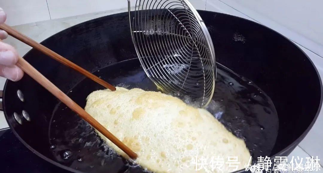 大泡|以后面粉就这么做，不烫面不烙饼，个个空心鼓大泡，看着都流口水