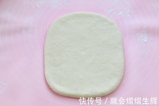 馒头不蒸了，用平底锅就能做，外脆内软奶香浓郁，一口一个真过瘾