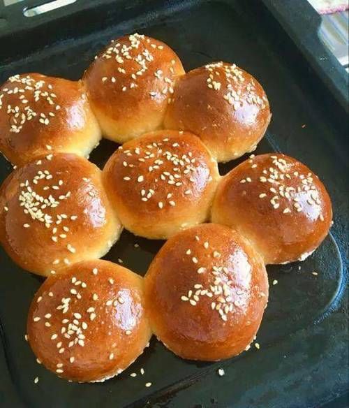  把它揉|馋了好久的蜂蜜小面包，今天终于吃上了，做法简单，越吃越上瘾