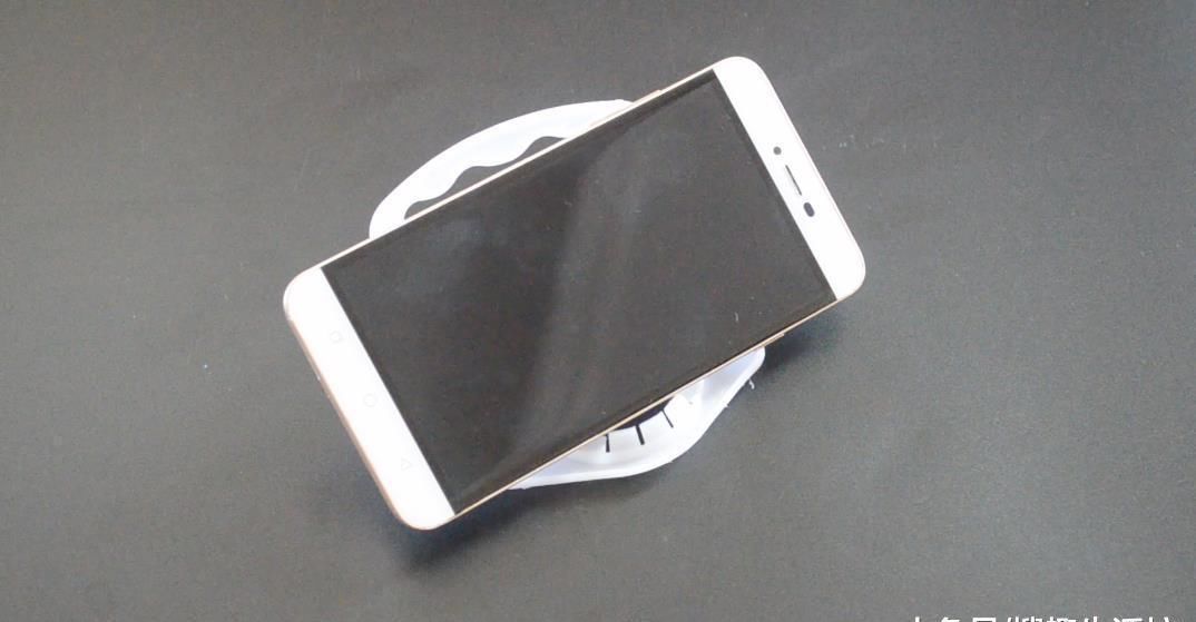 洗菜池边上放一个油桶提手, 作用太棒了, 解决了很多家庭的烦恼