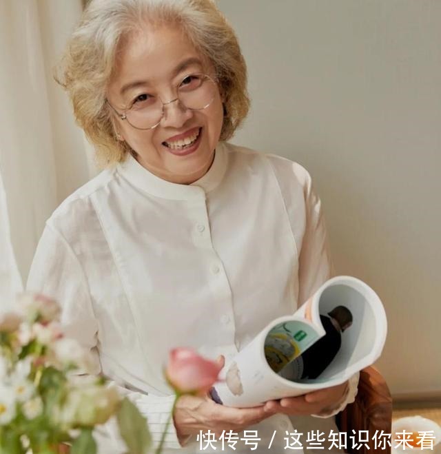 颜色 别说老年人不懂时尚!看看这些奶奶的“穿衣经”,真是越老越优雅!
