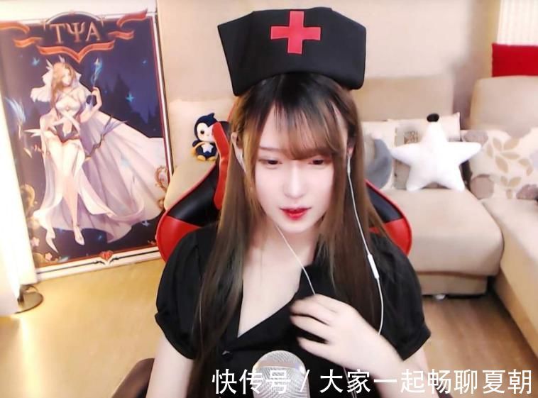 腐团儿|腐团儿直播上演Cos秀,十分钟内被超管封禁警告两次是什么操作?