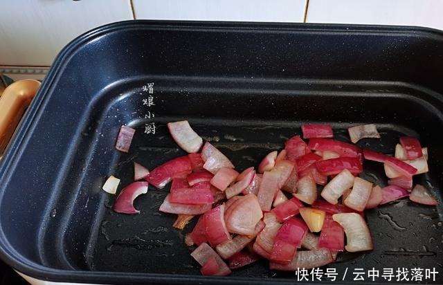  土豆|土豆炖牛肉家常做法简单几步，牛肉软烂，土豆绵糯，味道鲜香