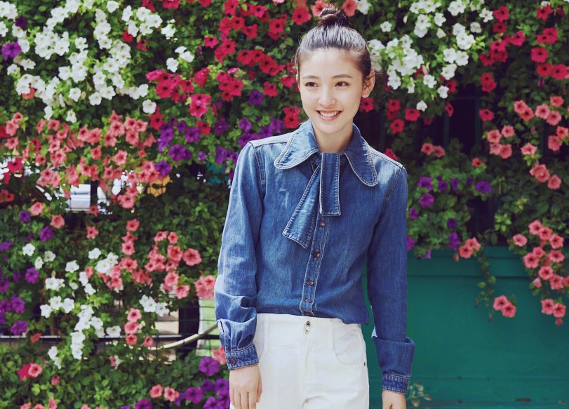 吴倩带孩子聚餐不见孩他爸,张雨剑评论区瞬间沦陷:算不算男人?