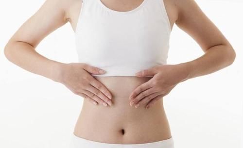 宿便|长期便秘惹人忧，起床坚持3件事，排出多年宿便，肌肤红润有光泽