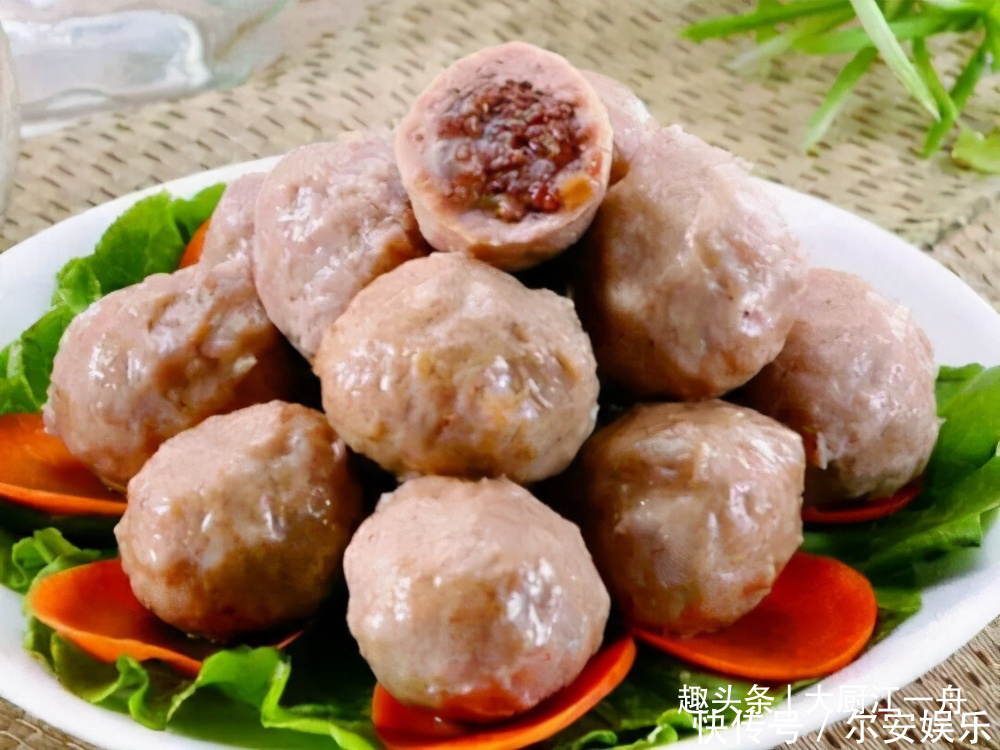 超市卖的火锅丸子是用什么做的到底能不能吃看完后,涨知识了