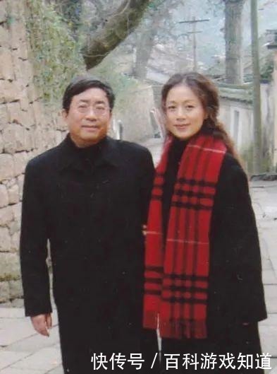 余秋雨|让余秋雨为她抛弃妻女,原配还表示不怪她,马兰到底有何魅力