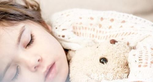 心理健康|超过这个年纪就该和孩子分床了,晚了影响很大,尤其是男孩