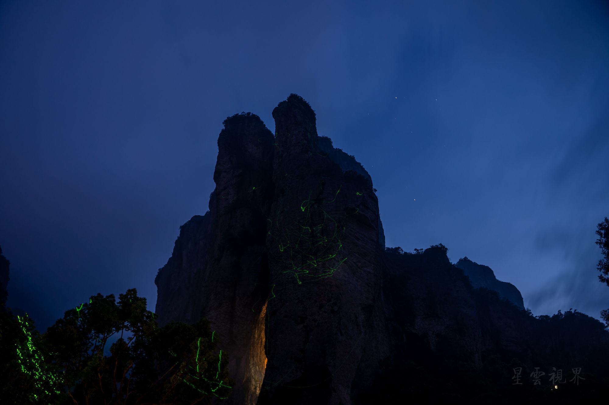 山峰|神奇梦幻的雁荡山灵峰，白天夜晚来两次，日景耐看，夜景销魂