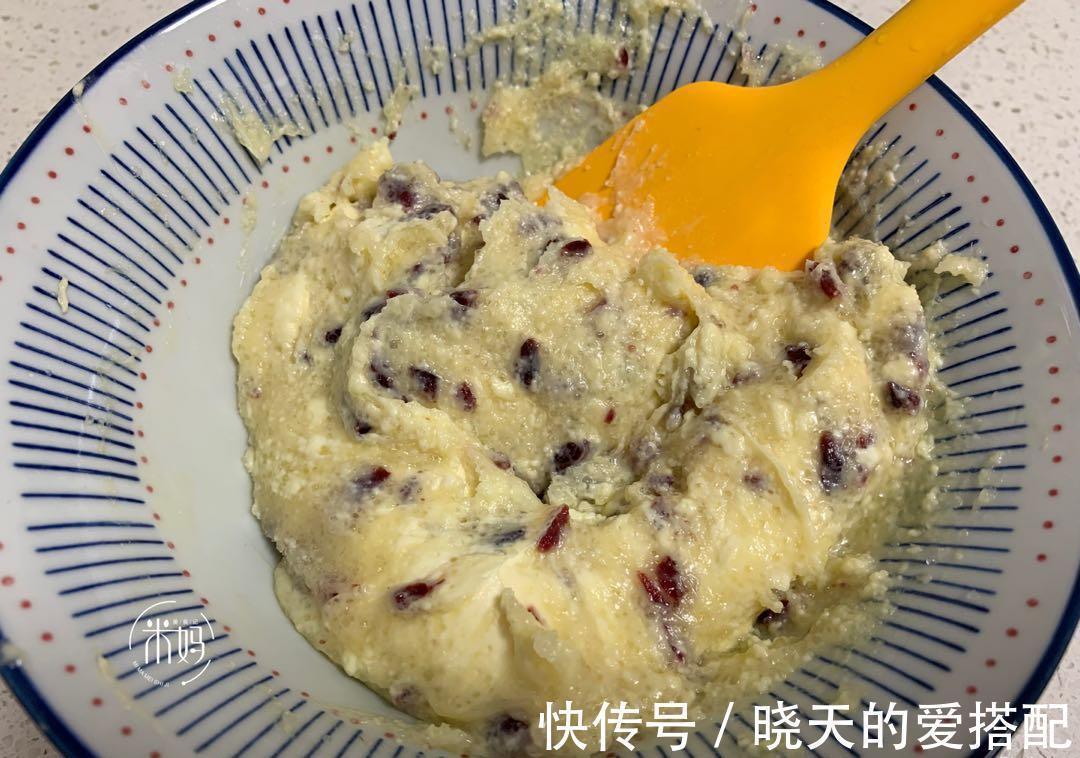 外面卖20元一个的面包,自己在家做,10元能做10个,做法一看就会