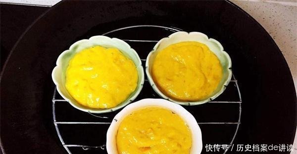 好吃|南瓜发糕最好吃的做法,不用烤箱,不用电饭煲,蓬松暄软太好吃了