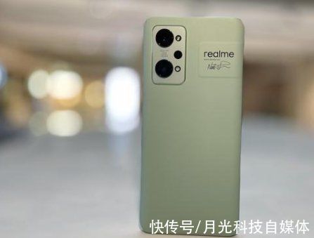 x30|压力太大，骁龙888+65W+IMX766，上市半个月直降400块钱