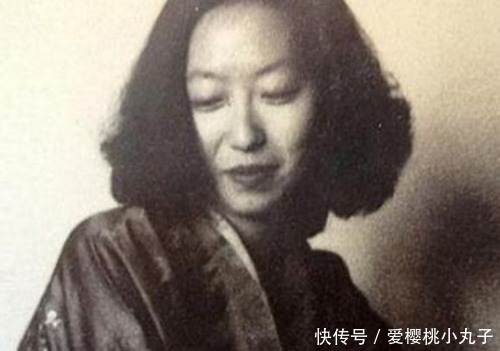 初恋嫌弃她的出身另娶他人,她却痴心等了52年,78岁终于嫁给他!