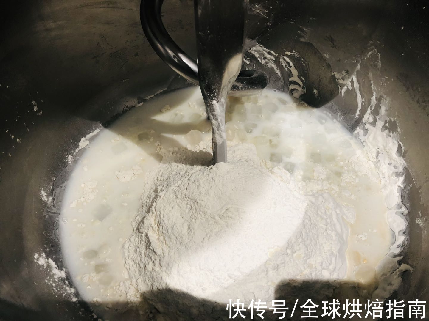 面包师|超人气的3款冰淇淋面包，口感爽爆了