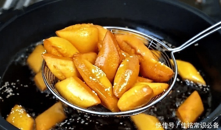 小饼|天冷了，遇到此菜我从不还价，比白菜萝卜好吃，我家一周吃3回