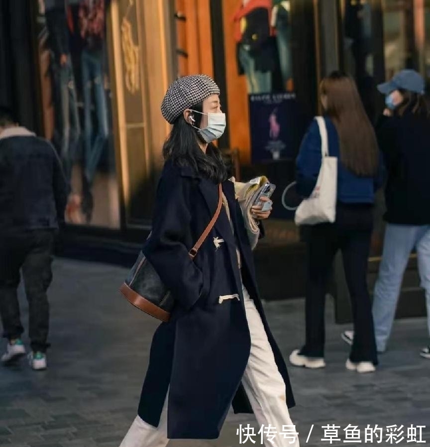 服装 中日韩大衣穿搭分析,各有各的特色,风格不同都好有气质