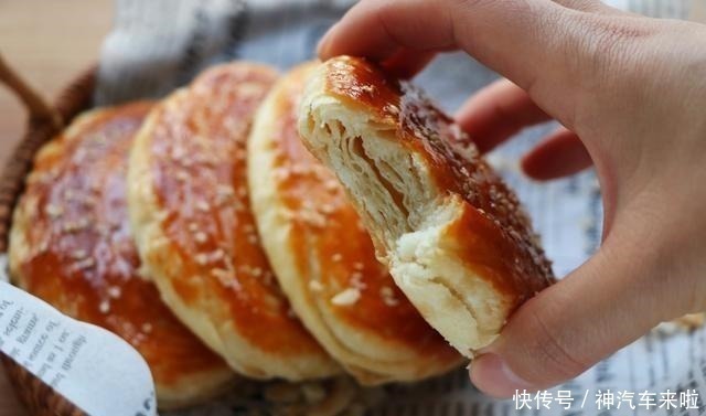烧饼|自从学会面粉新做法，每周必做1次，比包子馒头好吃，家人爱吃