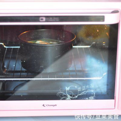 这道斑纹双色蛋糕，一上桌就被哄抢一空