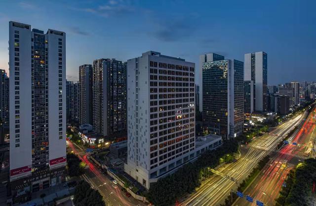 重庆|重庆楼市冰与火,住宅冷清,商业火热