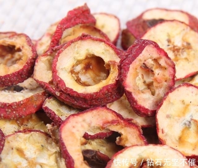 普洱茶|高血压高血脂怎么办?路边不值钱的它泡水喝,血脂血压悄悄降下来