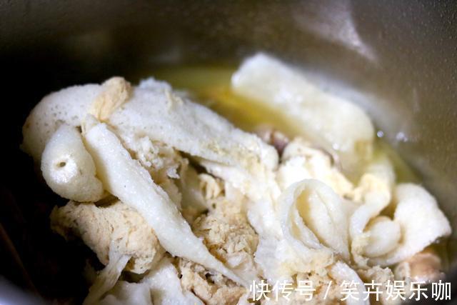 味道|炖老鸭汤时，别直接下锅炖，多加“2步”，汤汁浓郁味道鲜，解馋