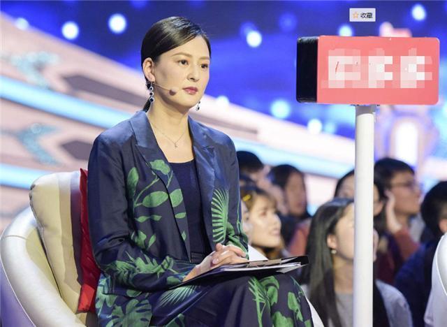 在《非诚勿扰》做情感专家,私下竟和丈夫离婚,网友:太可笑