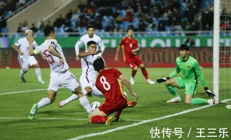 日本男足|0-2!沙特队无缘提前晋级世界杯,垫底队7战1胜,表现反超国足