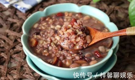 秘方|89岁奶奶给的秘方,每个月坚持喝几天,气血双补,胜过吃阿胶