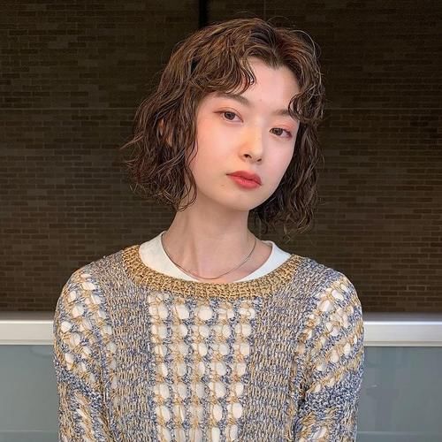 干净利落|【2021潮流短发】5款风靡日韩的“下巴短发”干净利落又减龄！