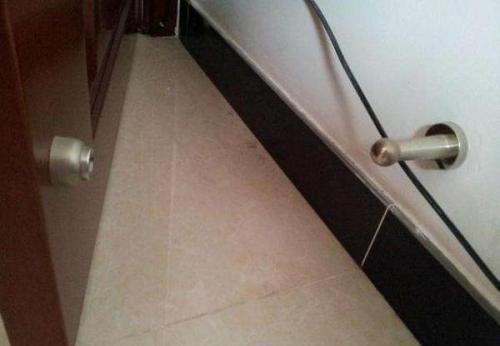 装修|装修不要把门吸装这个位置,听老师傅的话,才知我家没有装对